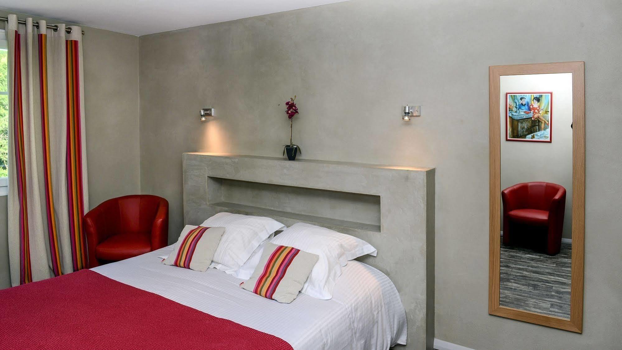 Logis Hotel Ur-Hegian Ainhoa Exterior photo